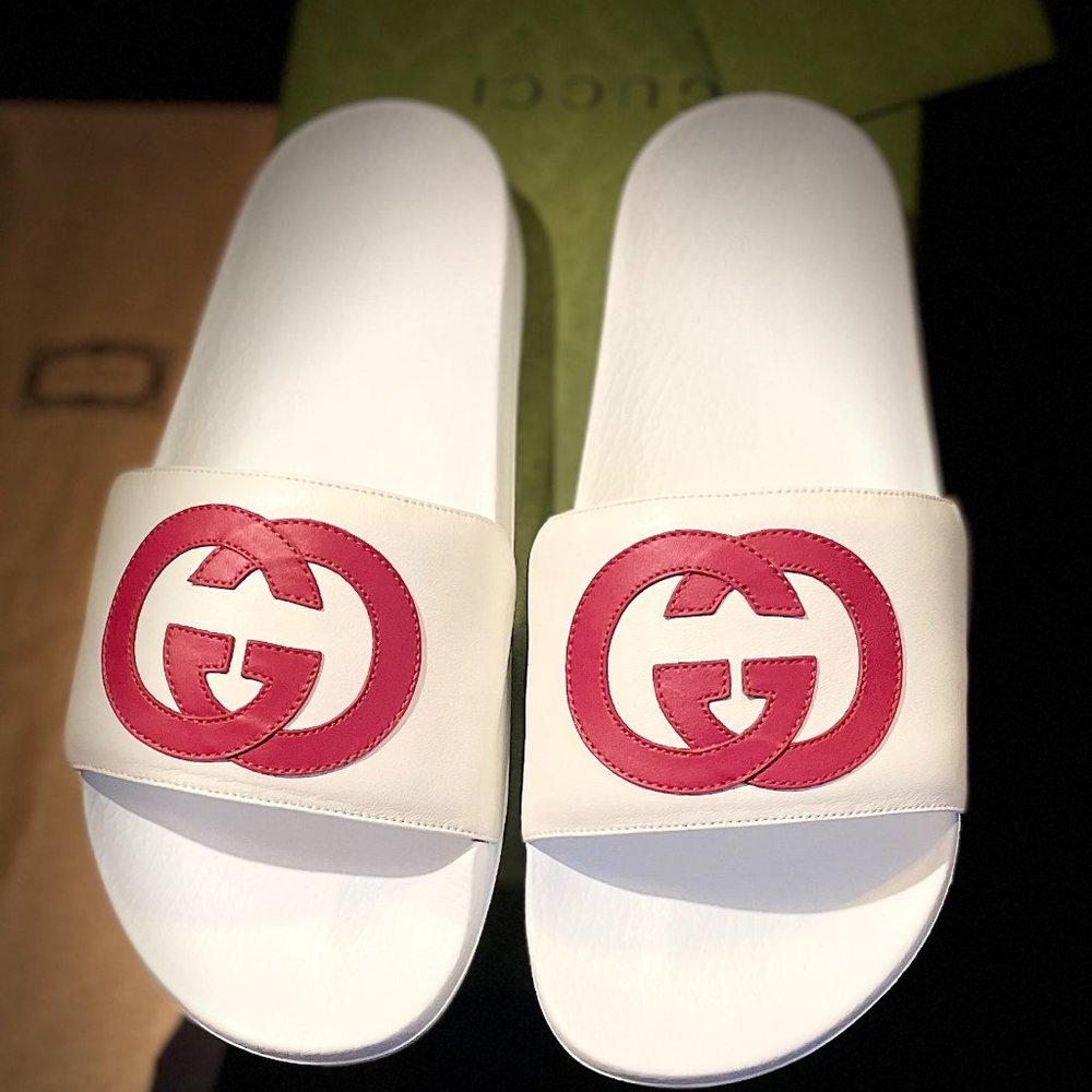 Authentic GUCCI GANG New Men's White Pursuit Gucci Slides Size 11.5 US sizing